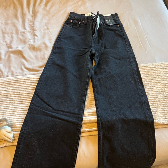 Levi’s Ribcage Wide-Leg Jeans - Picture 1 of 3